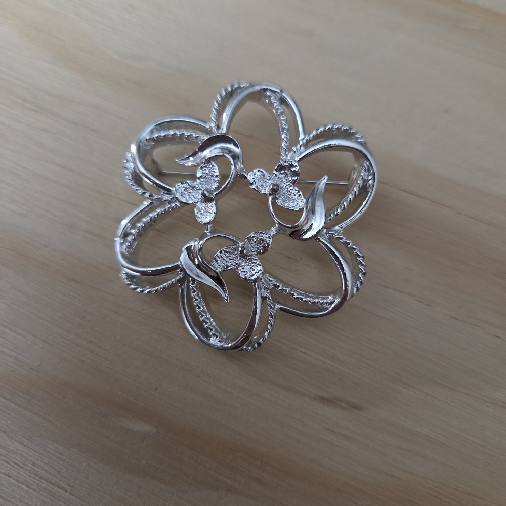 Vintage Sarah Coventry Silver Tone Floral Brooch | Openwork Abstract Pin